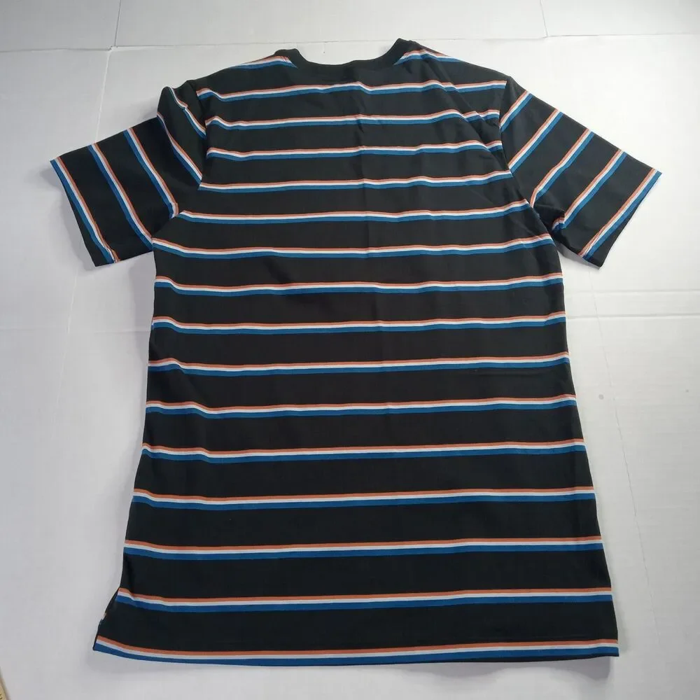 Nike Sportswear Club‎ Stripe Embroidered Logo T-Shirt Tee Men's M Black DZ2985